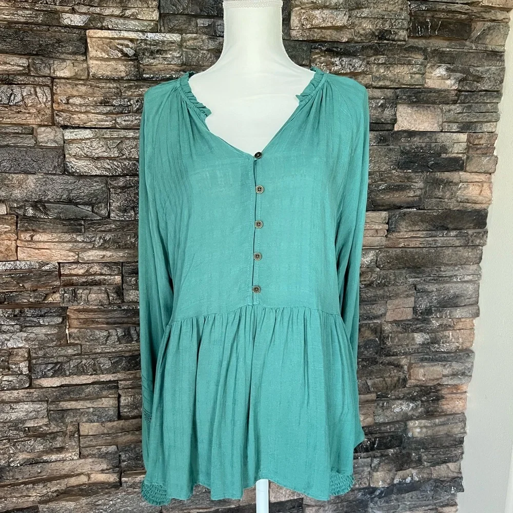 Knox Rose Green Buttoned Peplum Tunic - Picture 1 of 13